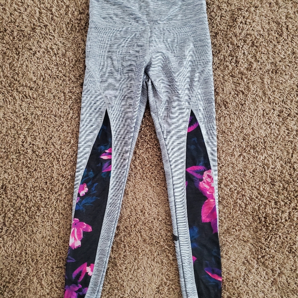 Pink workout leggings